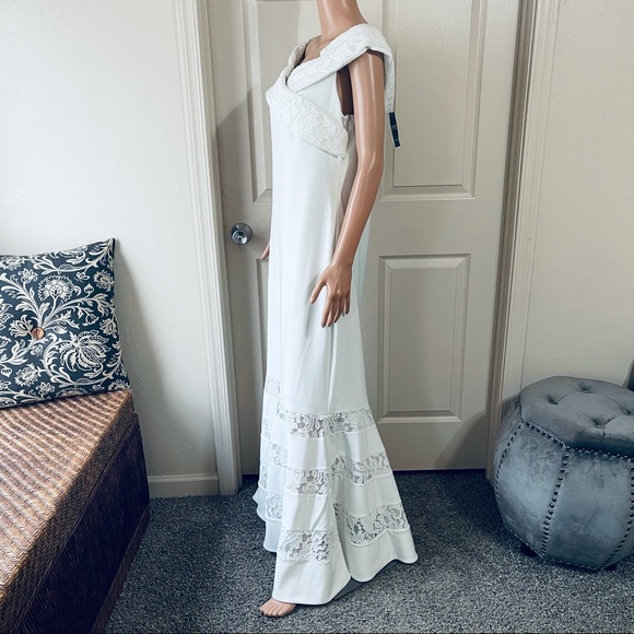 Lauren Ralph Lauren Off Shoulder Long Gown - Picture 2 of 13